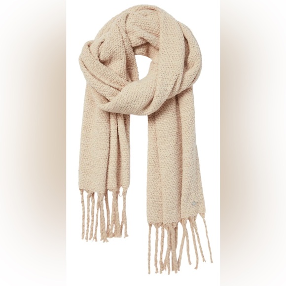 NWT CALIA Boucle Scarf Natural - Picture 1 of 4